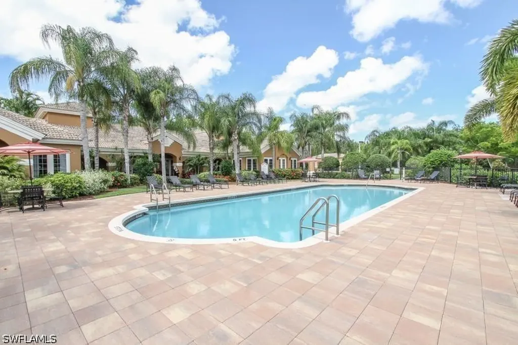 1810 Florida Club Circle Naples FL 34112