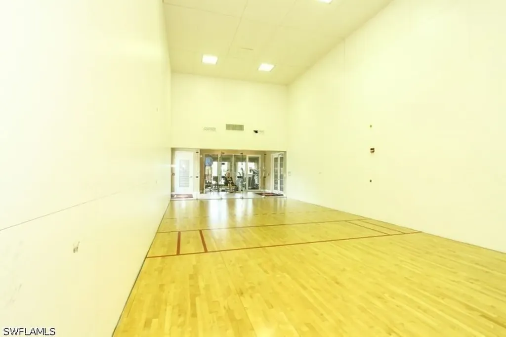 1810 Florida Club Circle Naples FL 34112