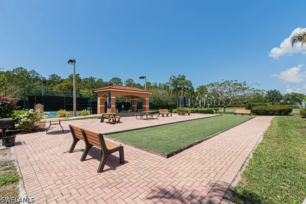 1810 Florida Club Circle Naples FL 34112