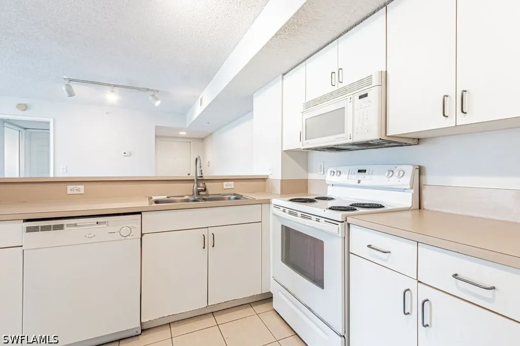 1810 Florida Club Circle Naples FL 34112