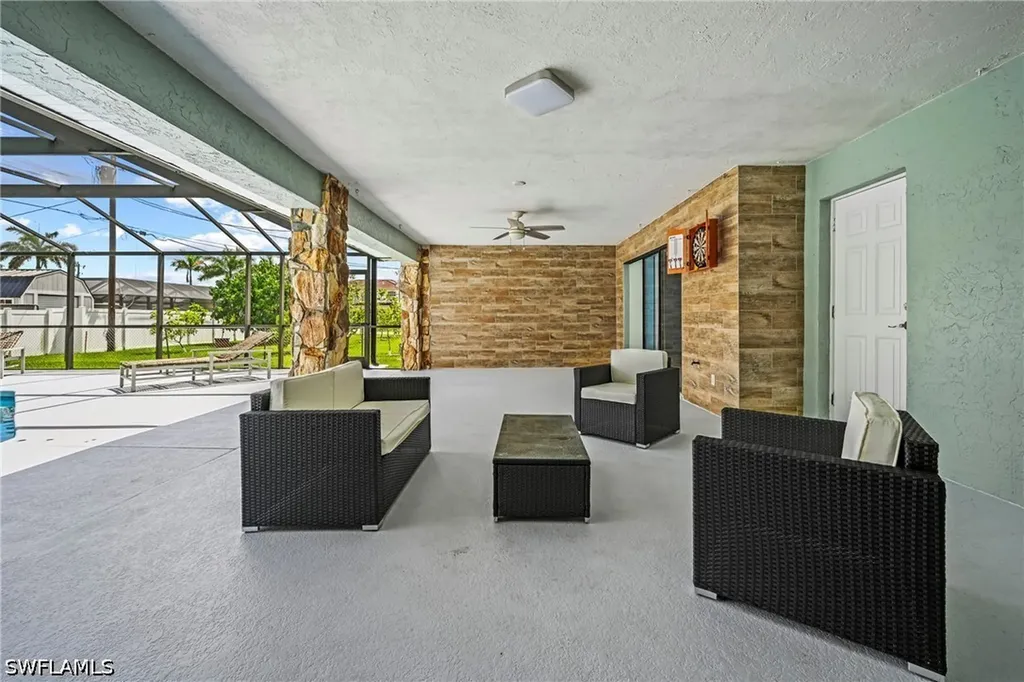 1715 SE 21st Street Cape Coral FL 33990