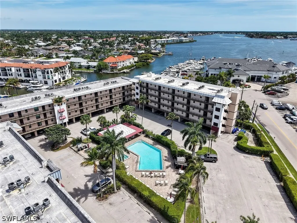 801 River Point Drive Naples FL 34102