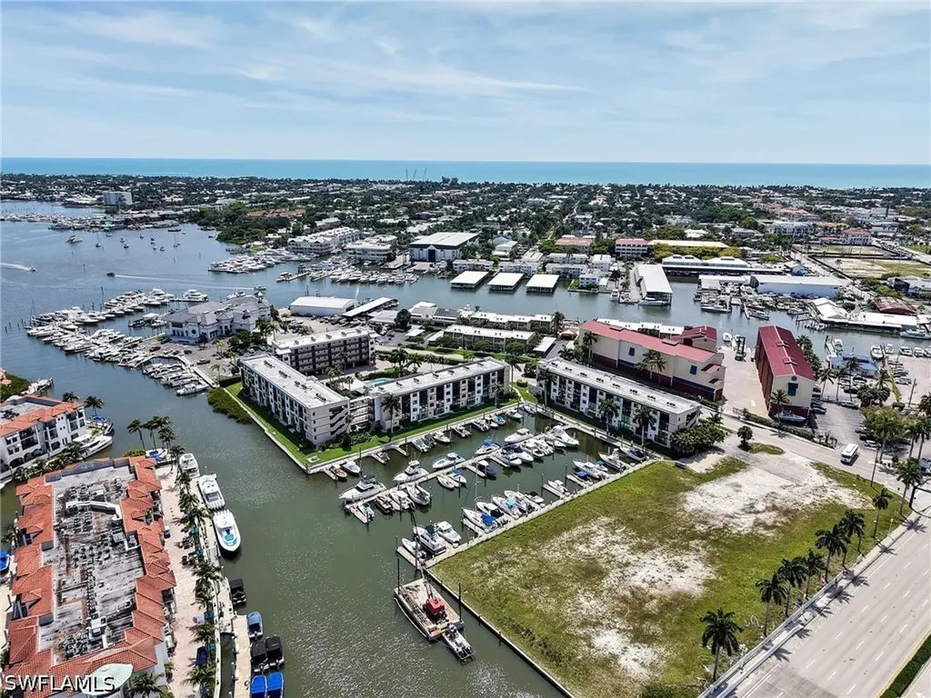 801 River Point Drive Naples FL 34102
