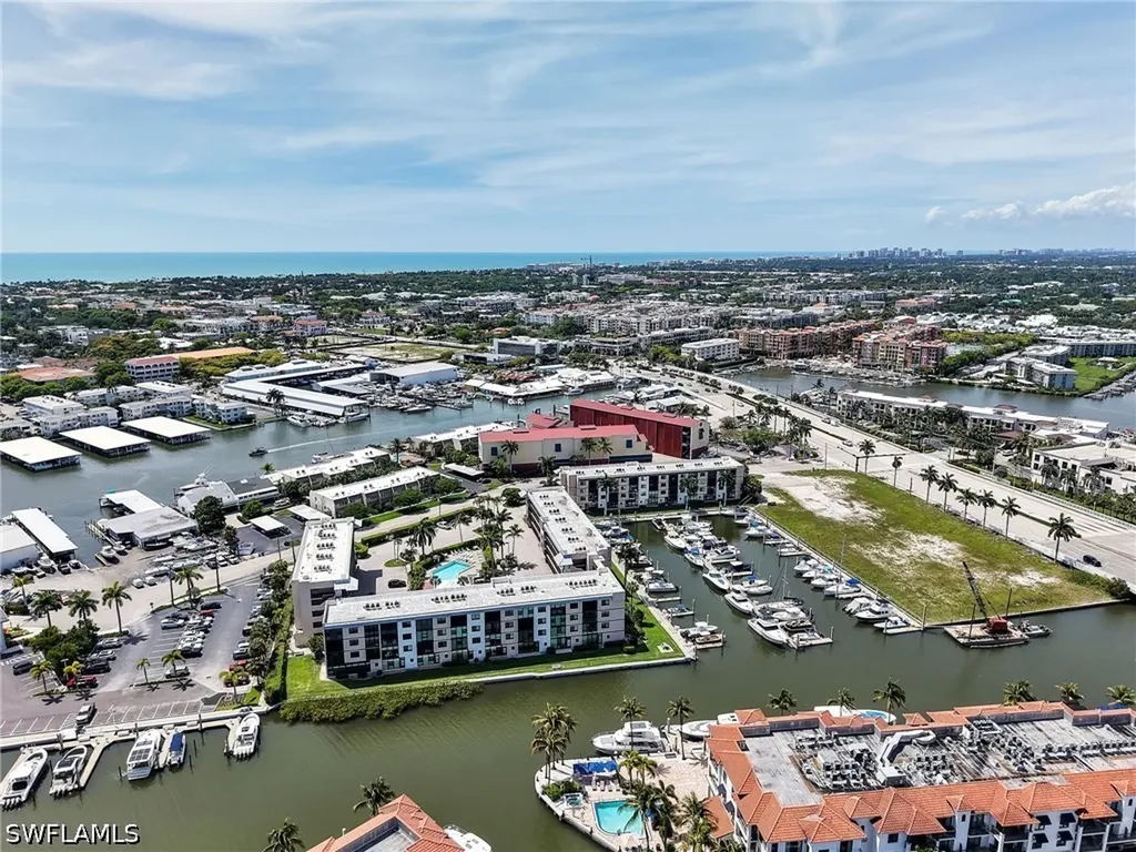 801 River Point Drive Naples FL 34102