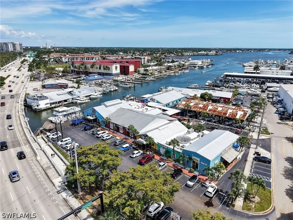 801 River Point Drive Naples FL 34102
