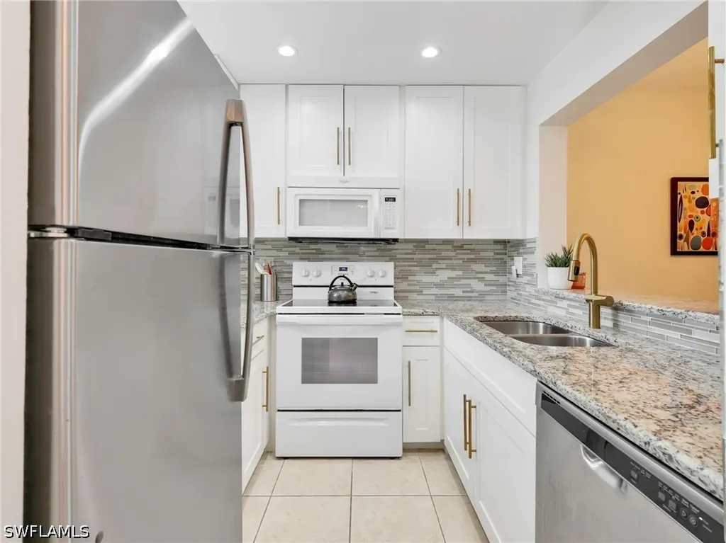 801 River Point Drive Naples FL 34102