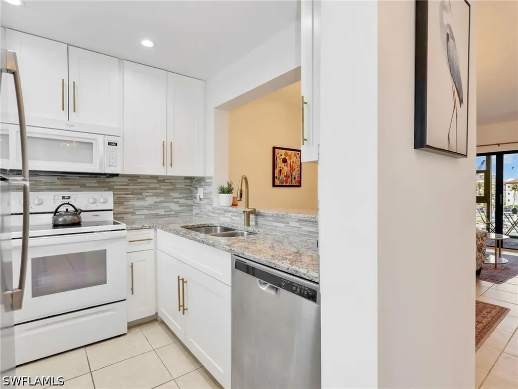 801 River Point Drive Naples FL 34102