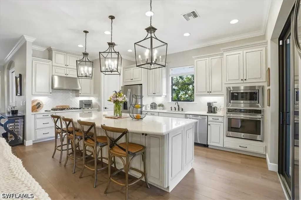 9523 Campanile Circle Naples FL 34114