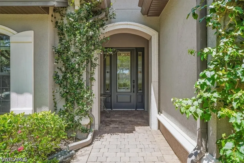 9523 Campanile Circle Naples FL 34114