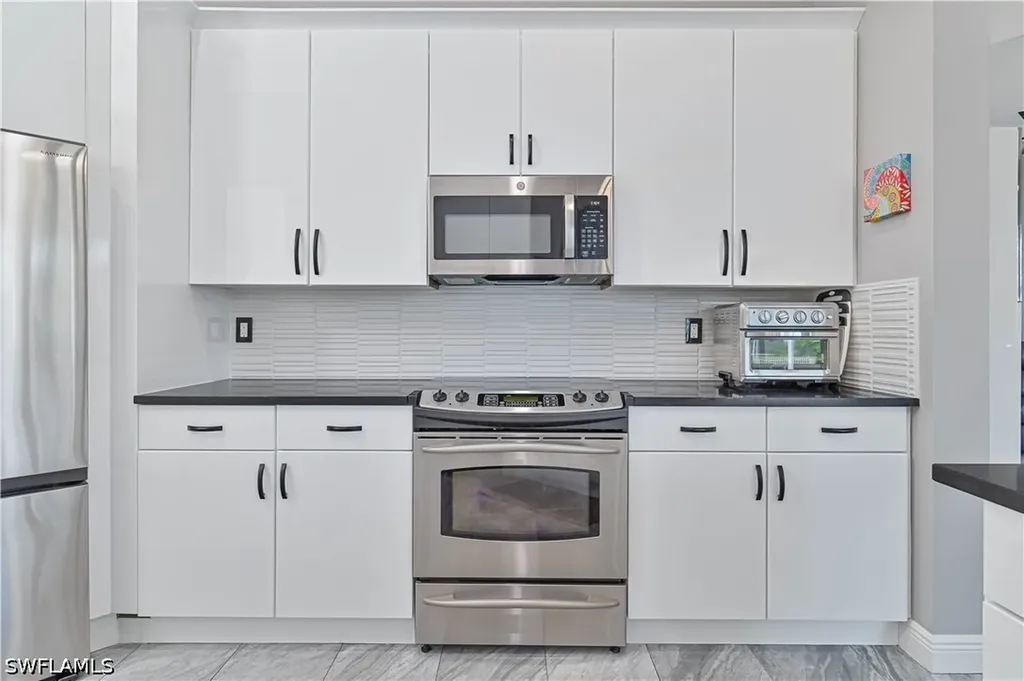 9057 Whitfield Drive Estero FL 33928