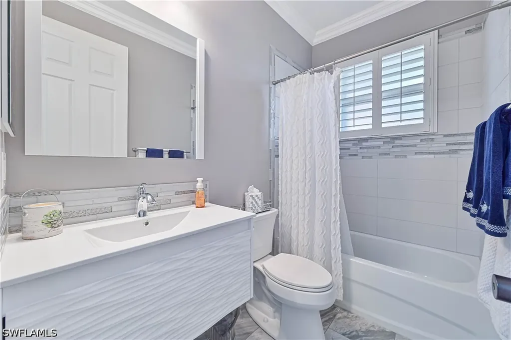 9057 Whitfield Drive Estero FL 33928