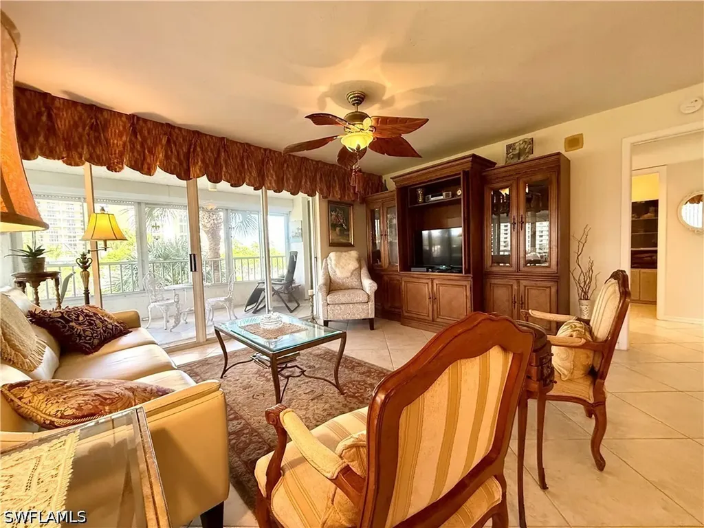 11118 Gulf Shore Drive Naples FL 34108
