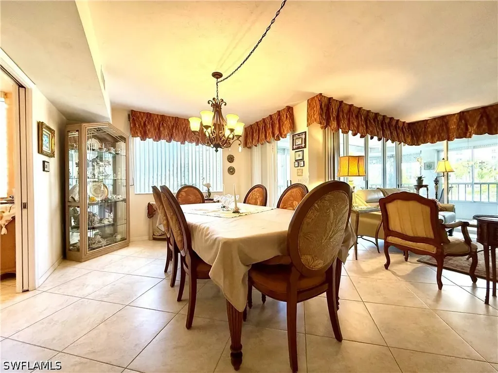 11118 Gulf Shore Drive Naples FL 34108