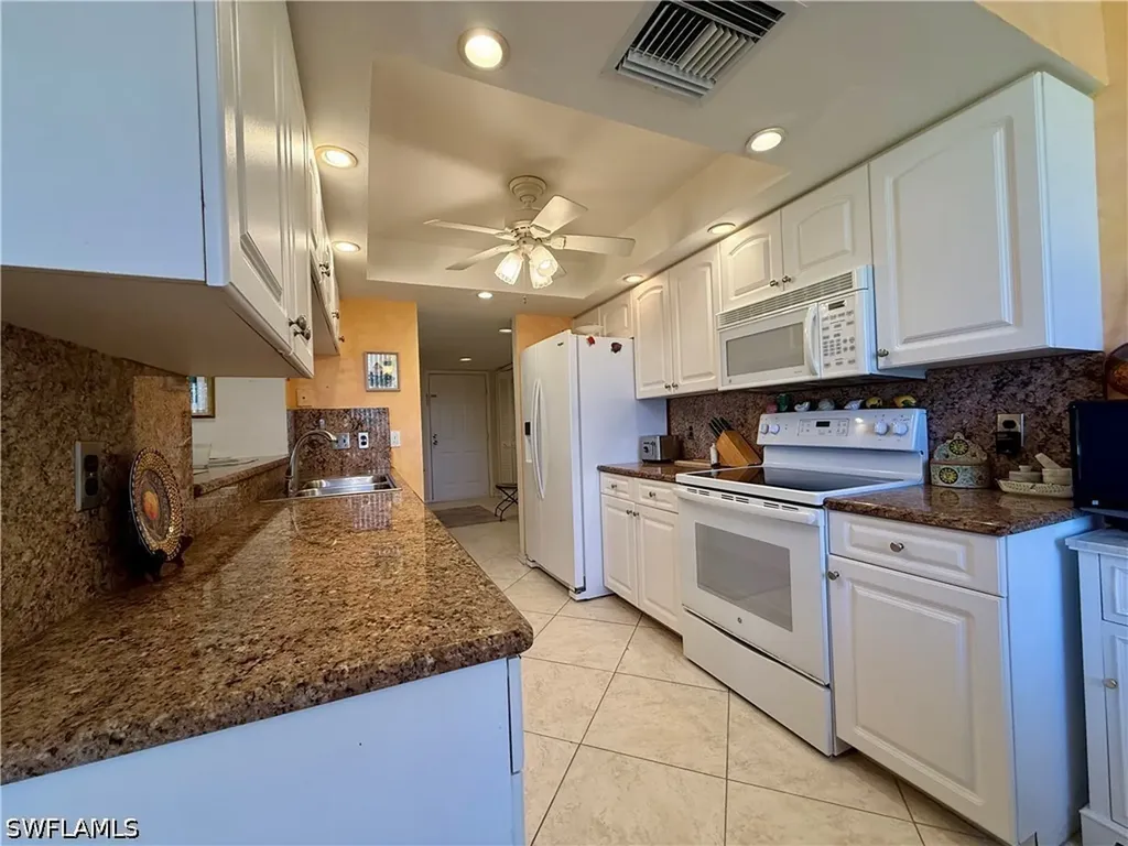 11118 Gulf Shore Drive Naples FL 34108