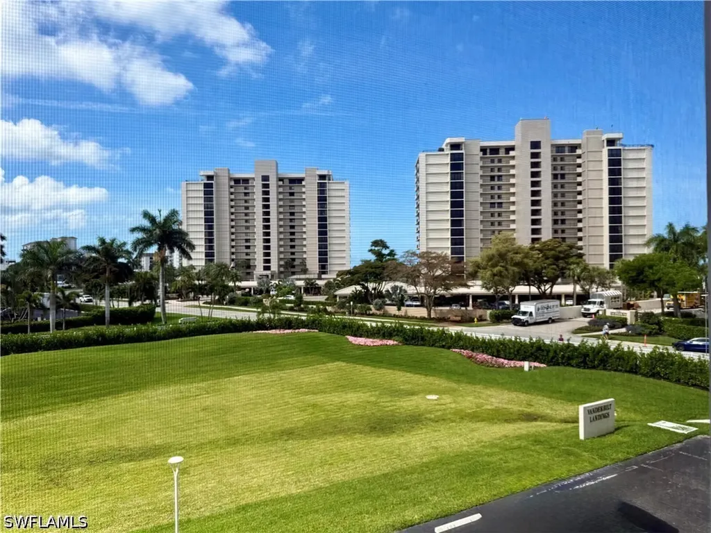 11118 Gulf Shore Drive Naples FL 34108