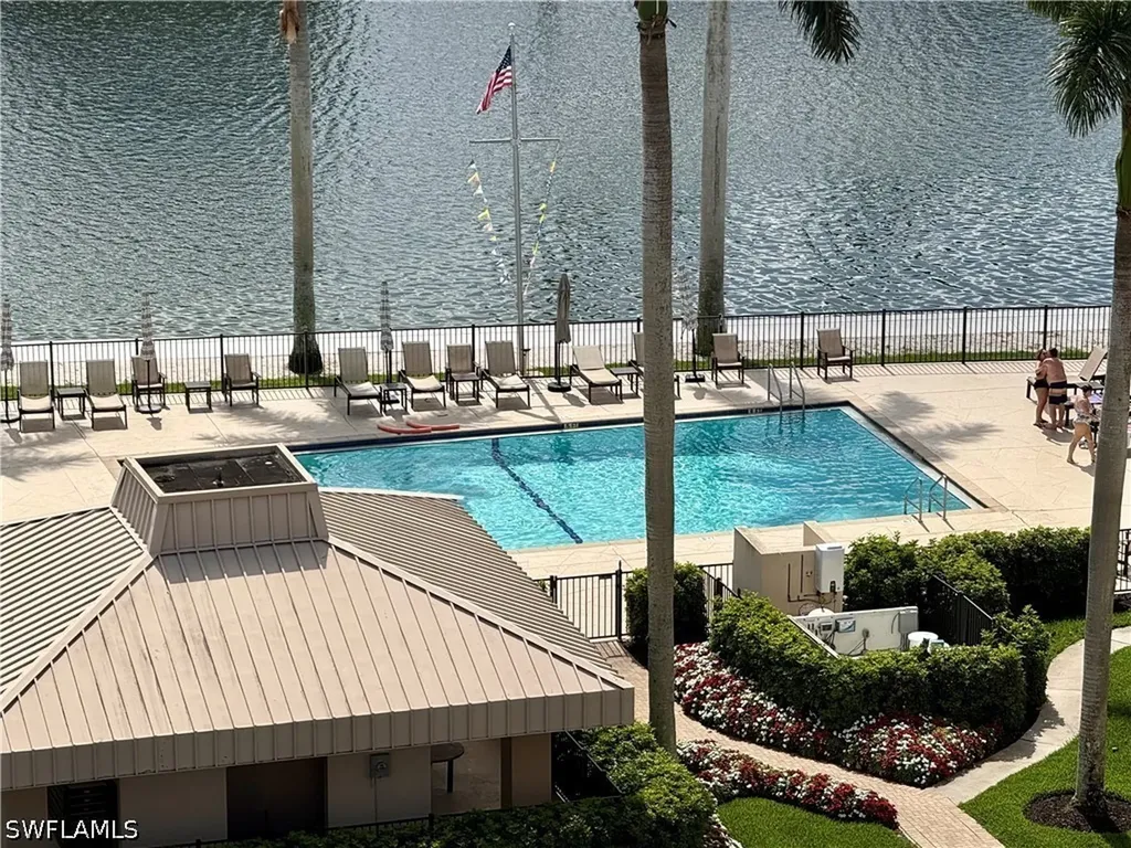 11118 Gulf Shore Drive Naples FL 34108