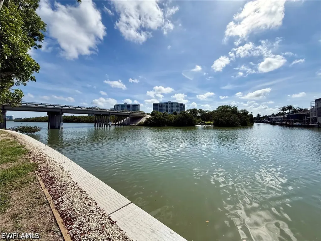 11118 Gulf Shore Drive Naples FL 34108