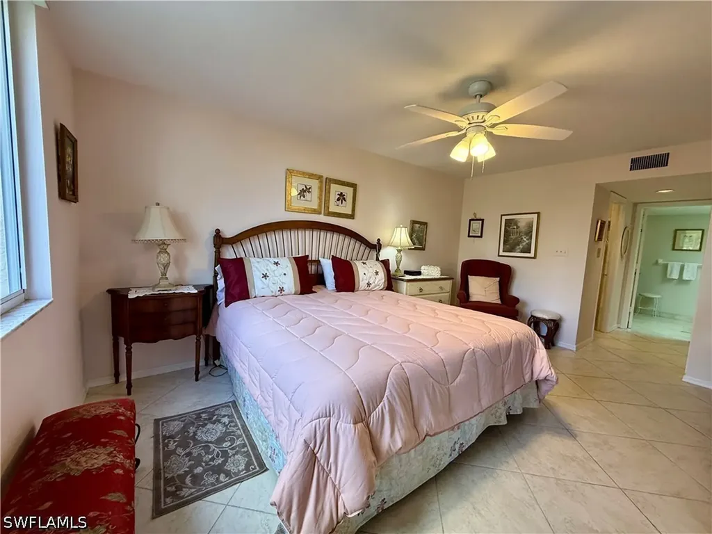 11118 Gulf Shore Drive Naples FL 34108