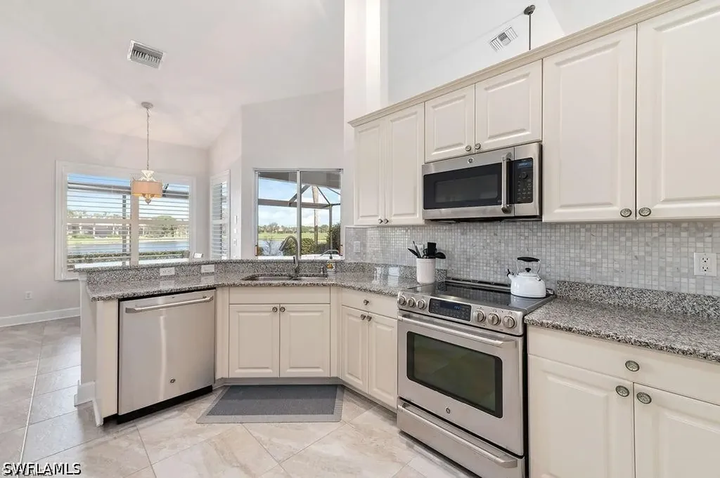 8963 Appaloosa Court Naples FL 34113