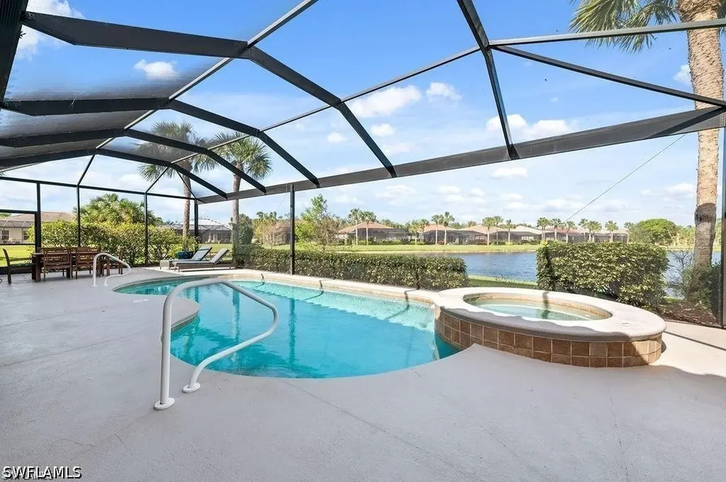 8963 Appaloosa Court Naples FL 34113