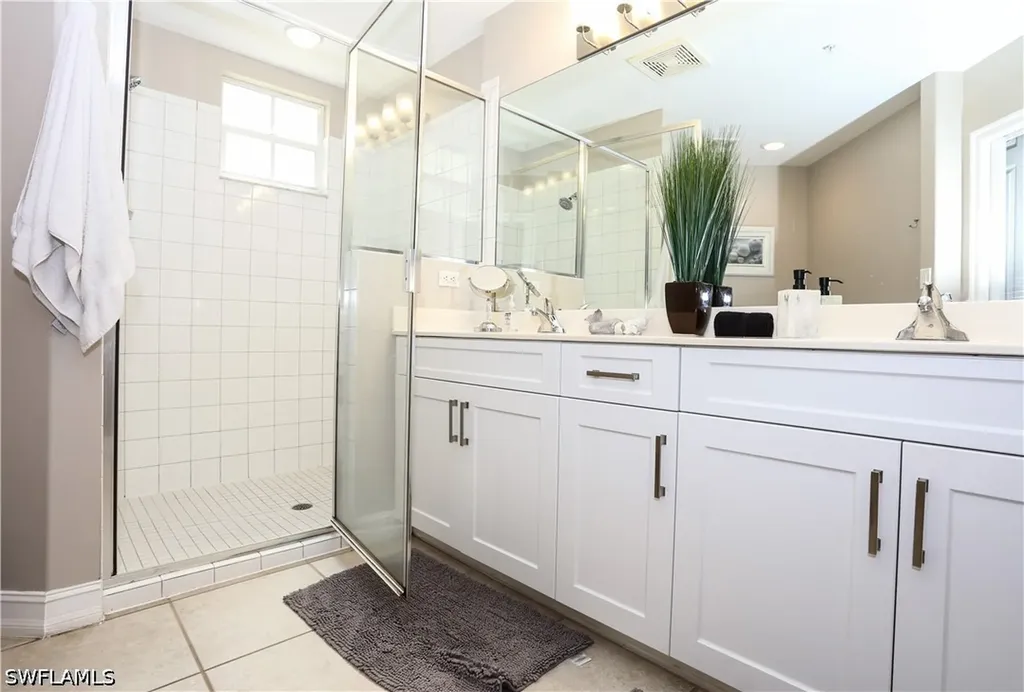 1710 Tarpon Bay Drive S Naples FL 34119