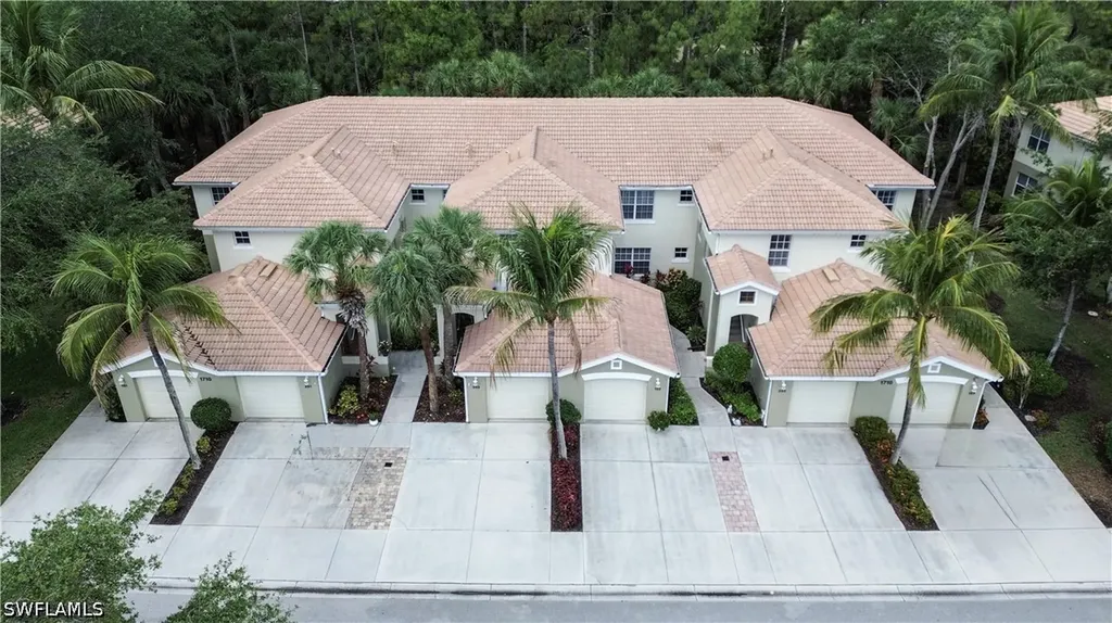 1710 Tarpon Bay Drive S Naples FL 34119