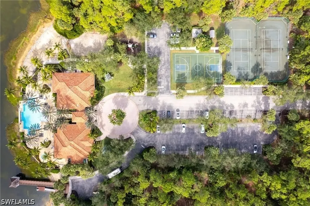 1710 Tarpon Bay Drive S Naples FL 34119