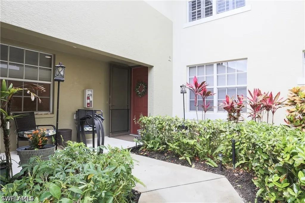 1710 Tarpon Bay Drive S Naples FL 34119