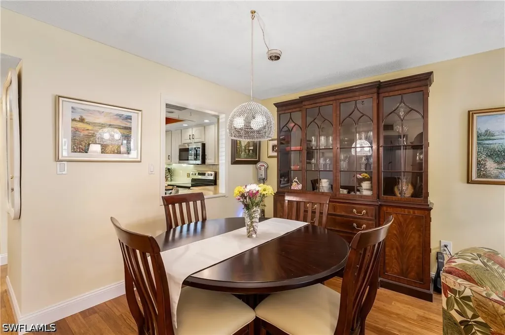 200 Valley Stream Drive Naples FL 34113