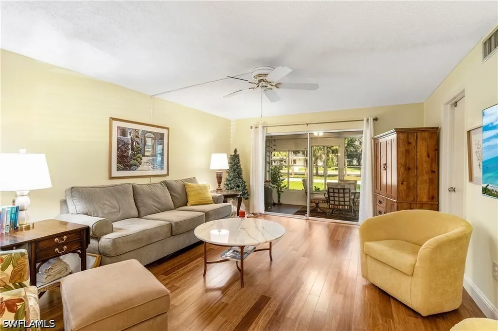 200 Valley Stream Drive Naples FL 34113