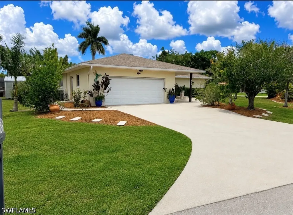 688 W Valley Drive Bonita Springs FL 34134