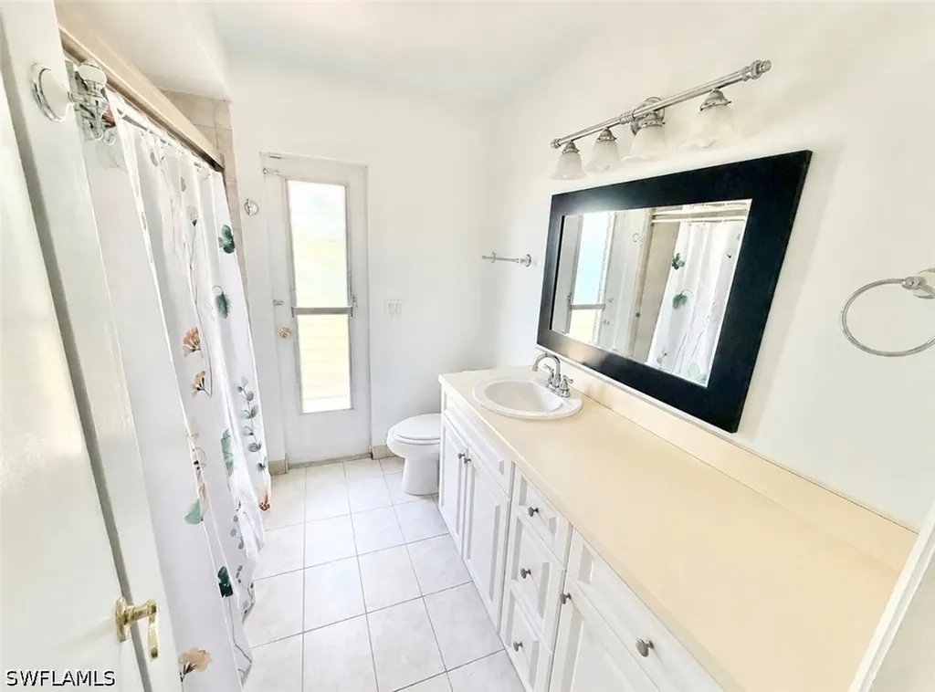 688 W Valley Drive Bonita Springs FL 34134