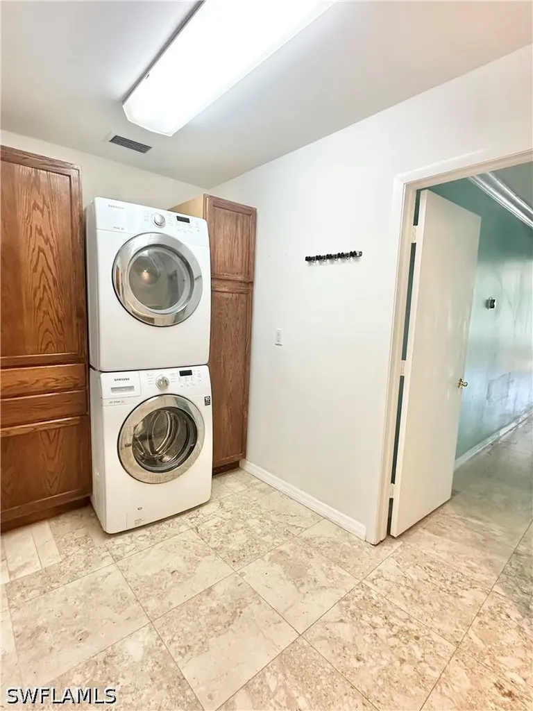 688 W Valley Drive Bonita Springs FL 34134
