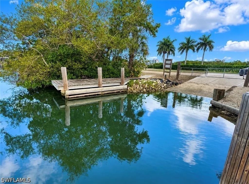 688 W Valley Drive Bonita Springs FL 34134