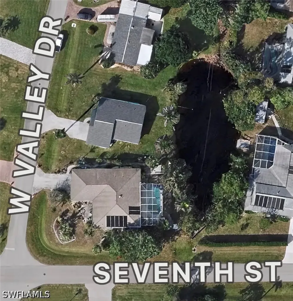 688 W Valley Drive Bonita Springs FL 34134