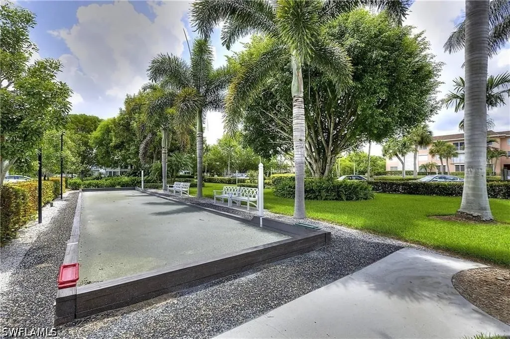473 12th Avenue S Naples FL 34102