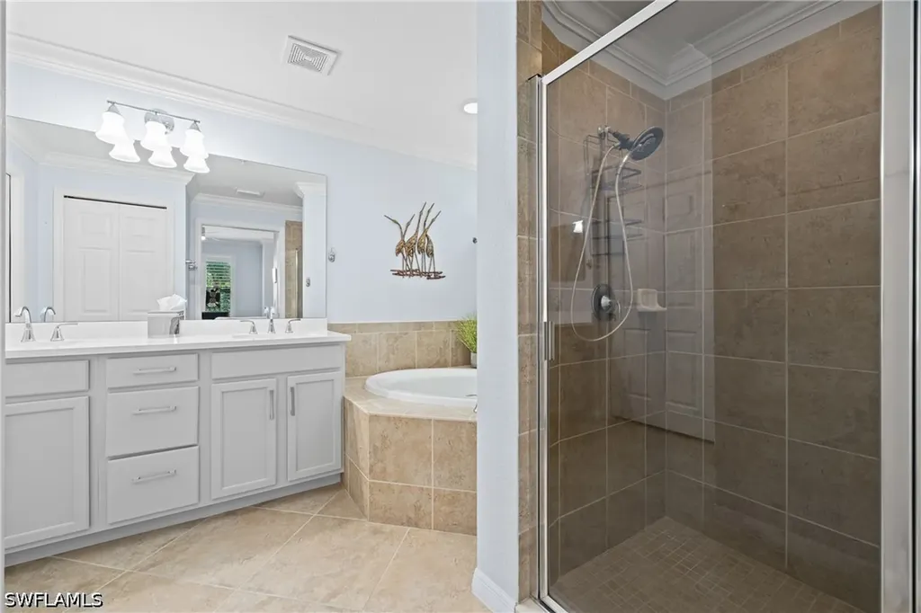9844 Venezia Circle Naples FL 34113