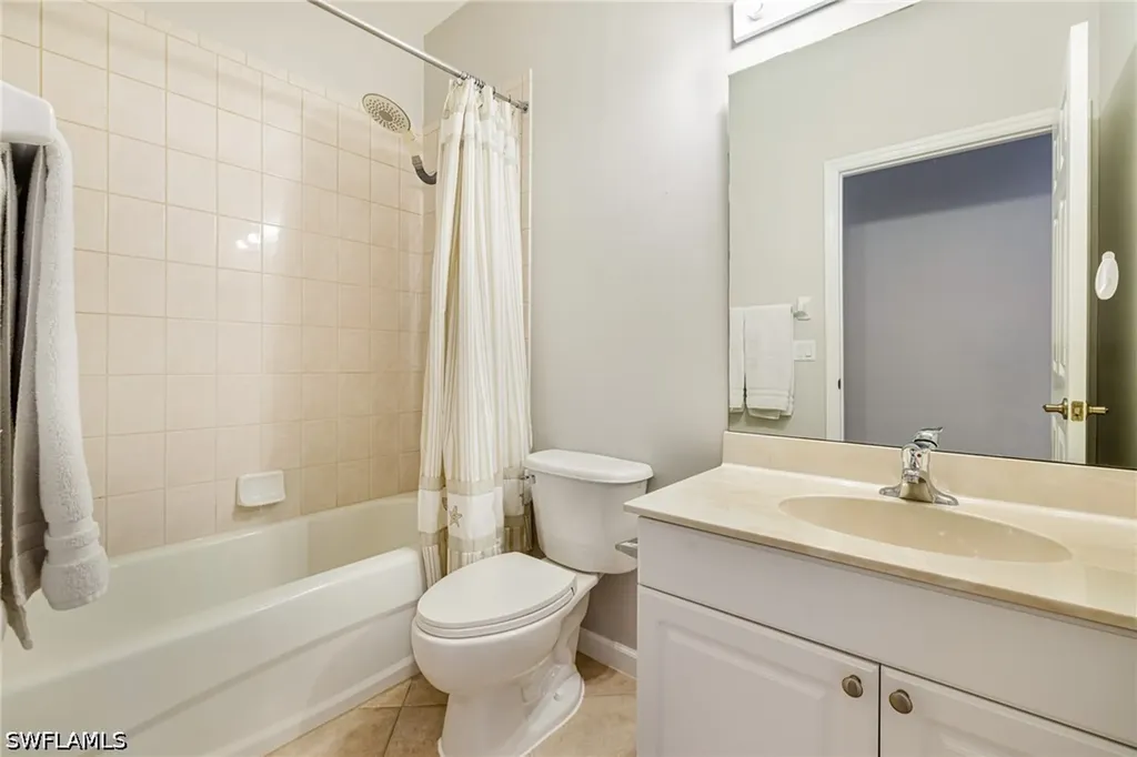 19081 Ridgepoint Drive Estero FL 33928-3915