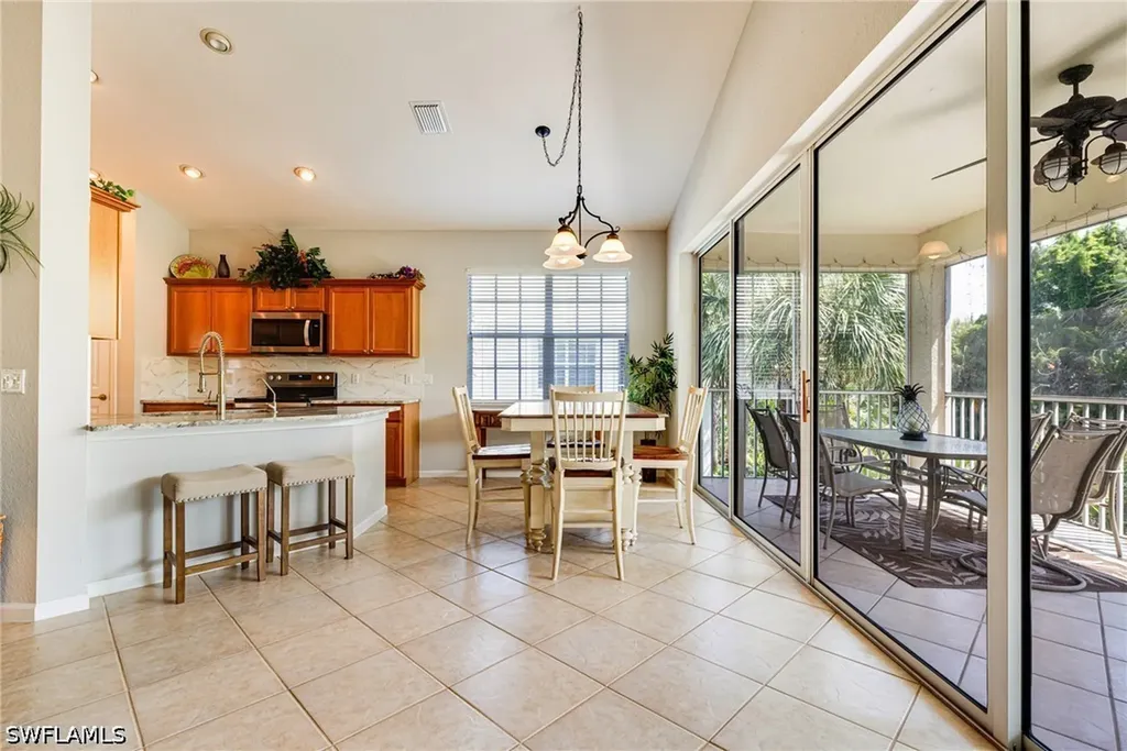 19081 Ridgepoint Drive Estero FL 33928-3915