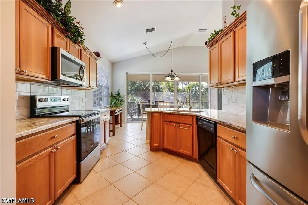 19081 Ridgepoint Drive Estero FL 33928-3915