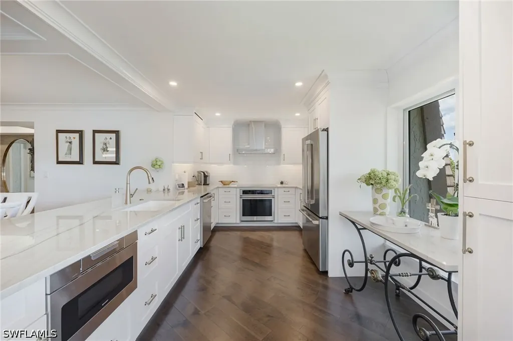 102 Tall Pine Lane Naples FL 34105