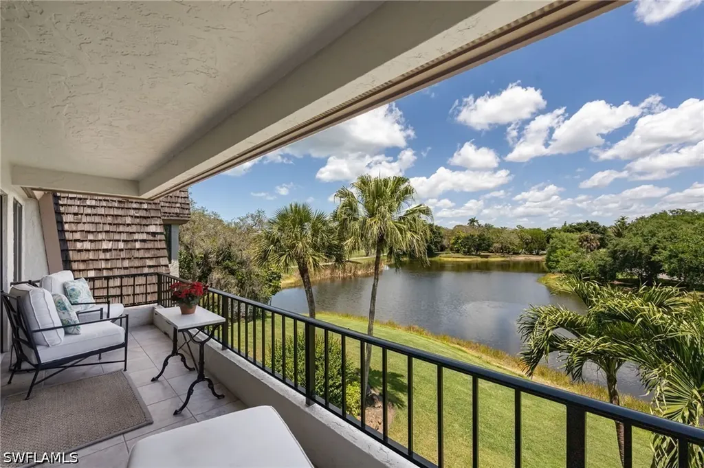 102 Tall Pine Lane Naples FL 34105