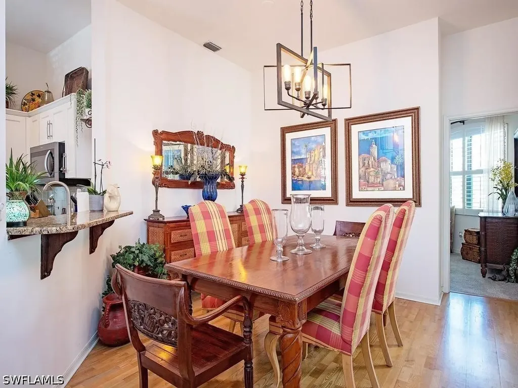 160 160 Vintage Circle Naples FL 34119