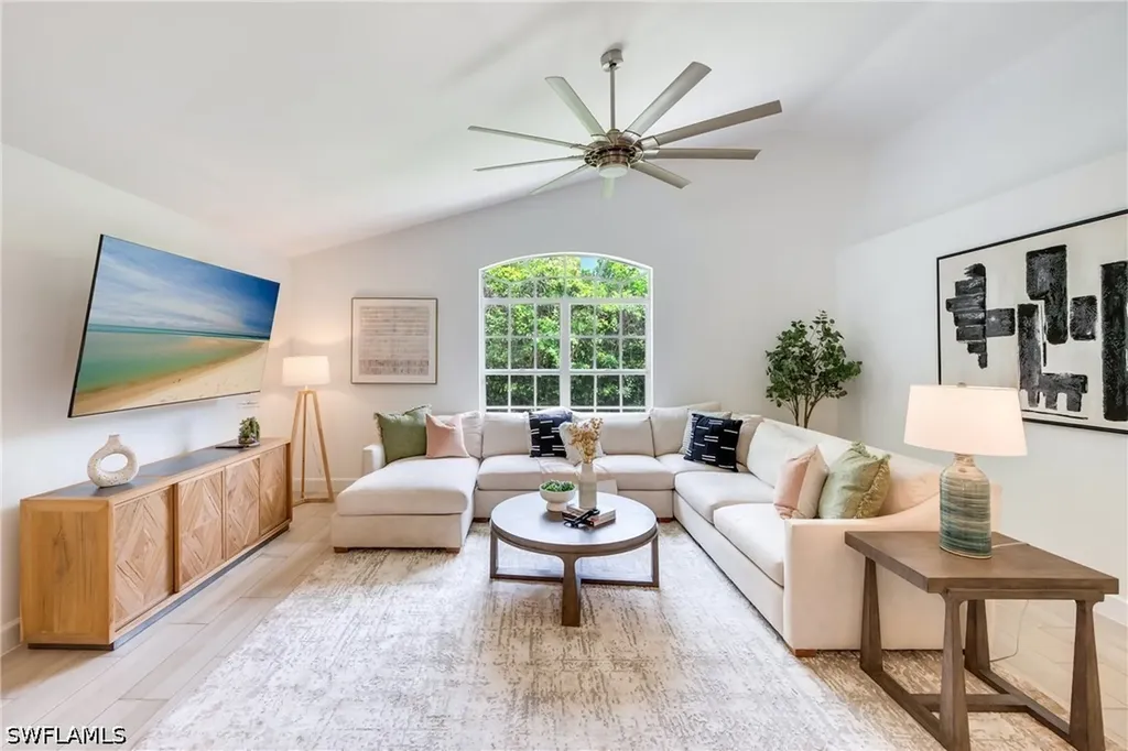8058 Vera Cruz Way Naples FL 34109