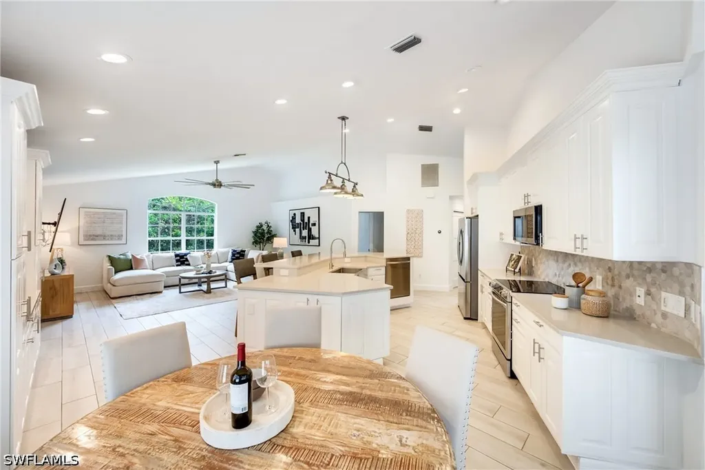 8058 Vera Cruz Way Naples FL 34109