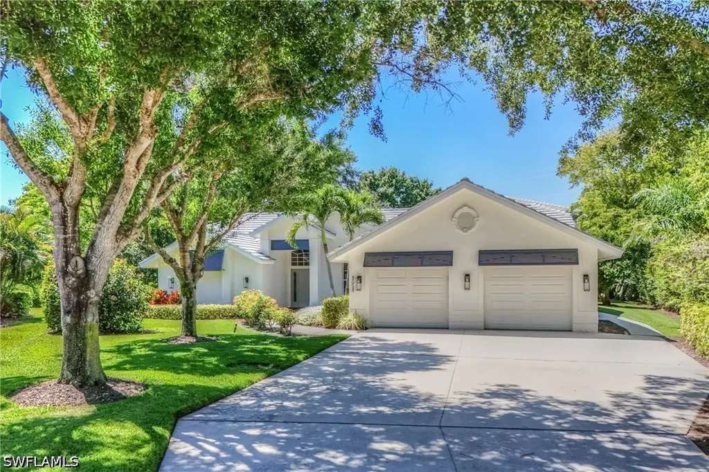 8058 Vera Cruz Way Naples FL 34109