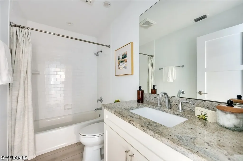 8058 Vera Cruz Way Naples FL 34109