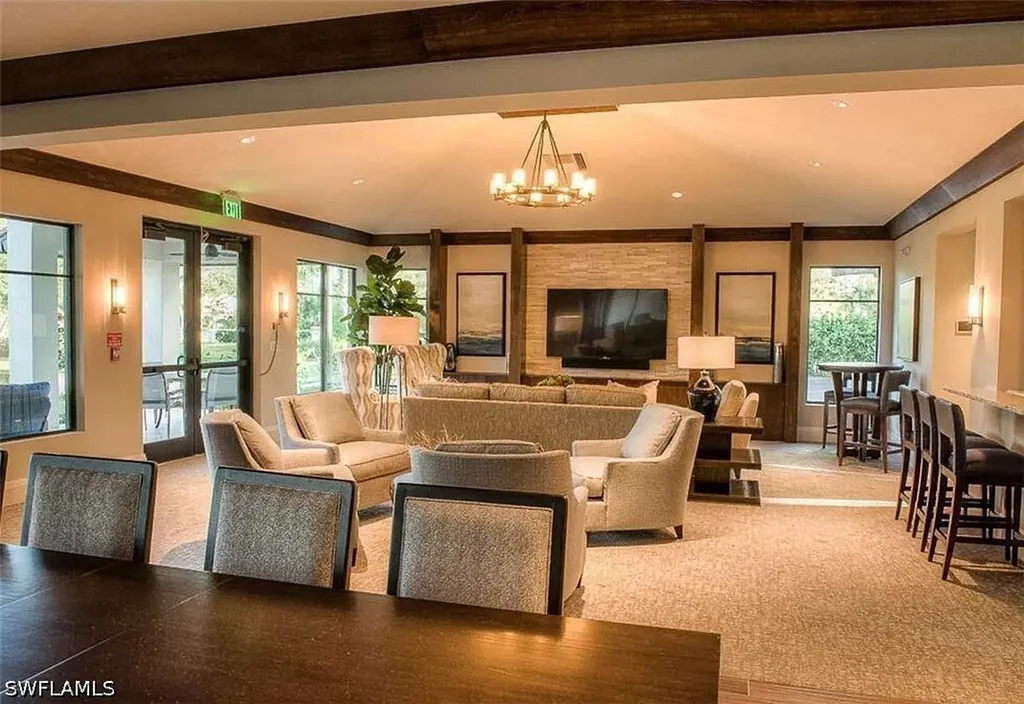 8058 Vera Cruz Way Naples FL 34109