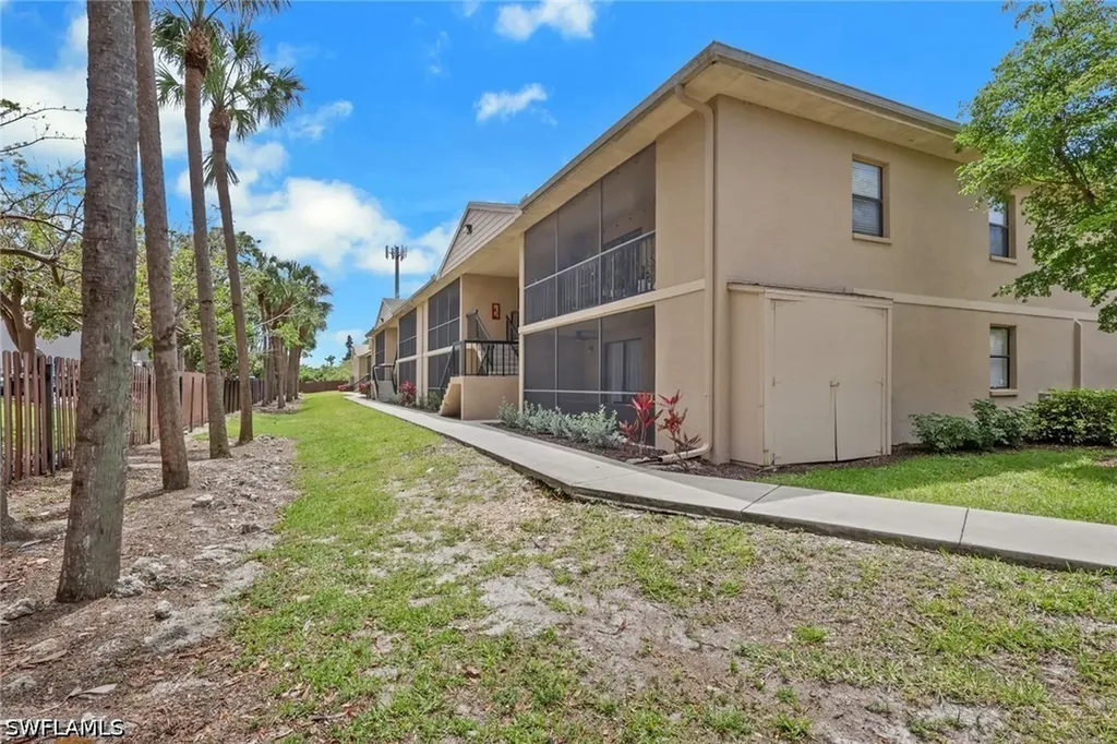 5307 Summerlin Road Fort Myers FL 33919