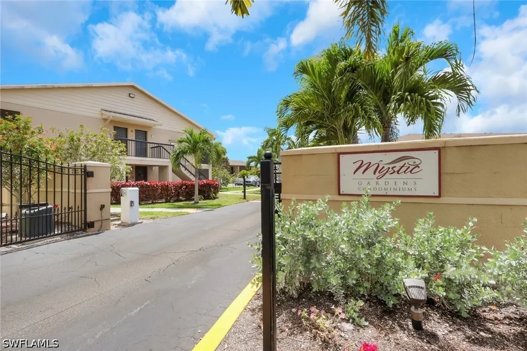 5307 Summerlin Road Fort Myers FL 33919